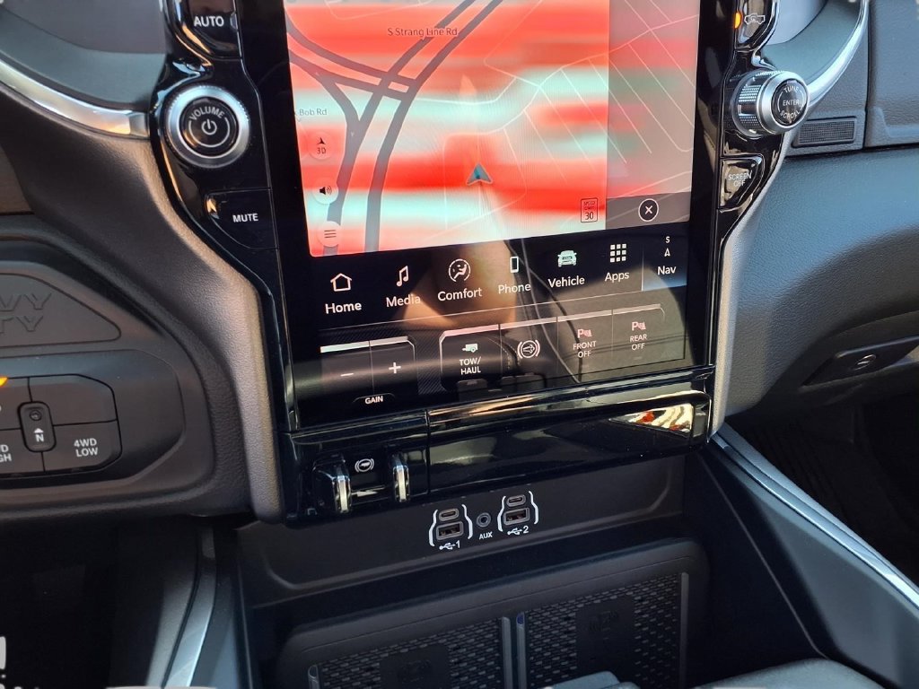 New 2027 RAM 3500 Laramie AWD/4WD image 9