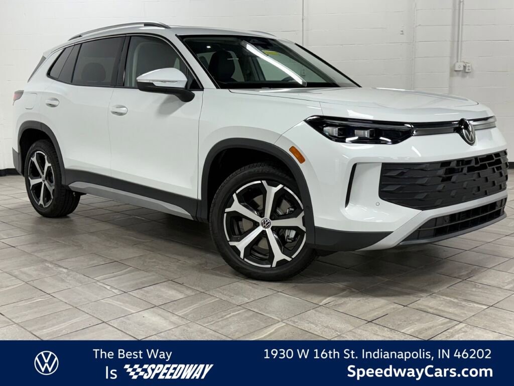 New 2025 Volkswagen Tiguan SE