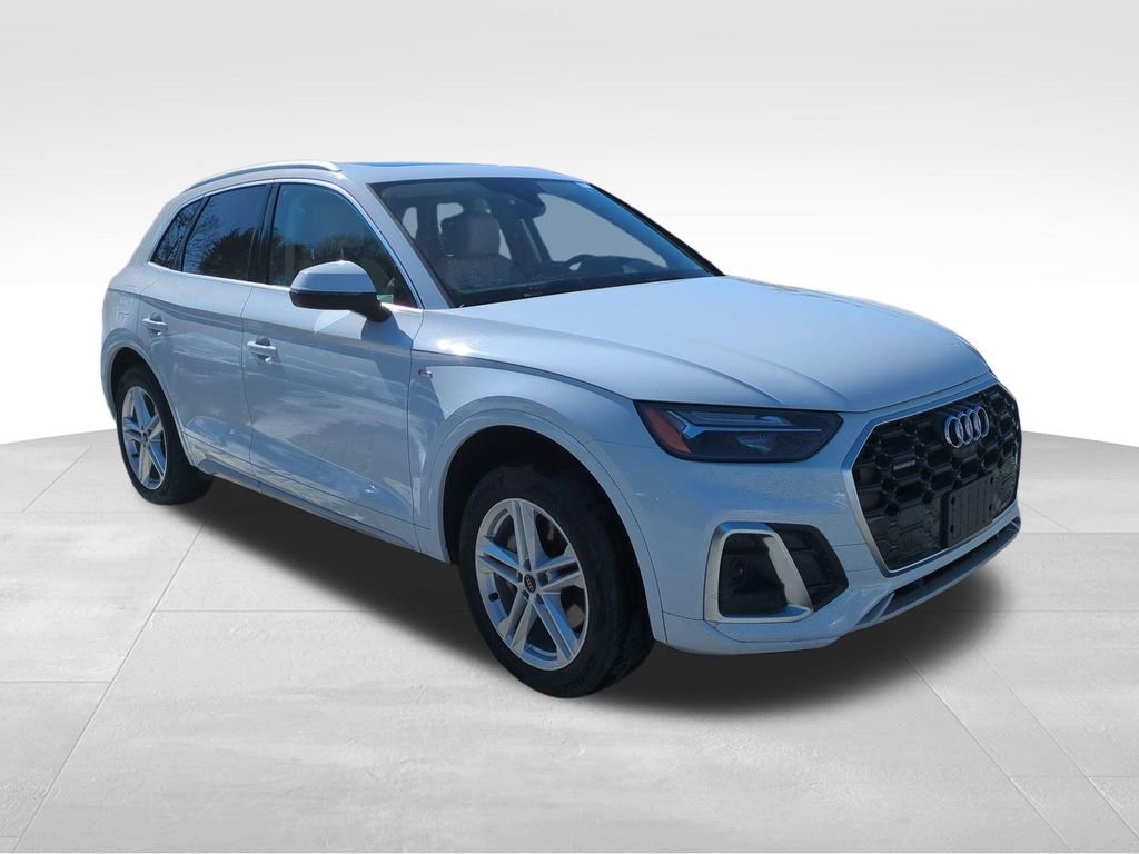 Used 2024 Audi Q5 e Premium Plus