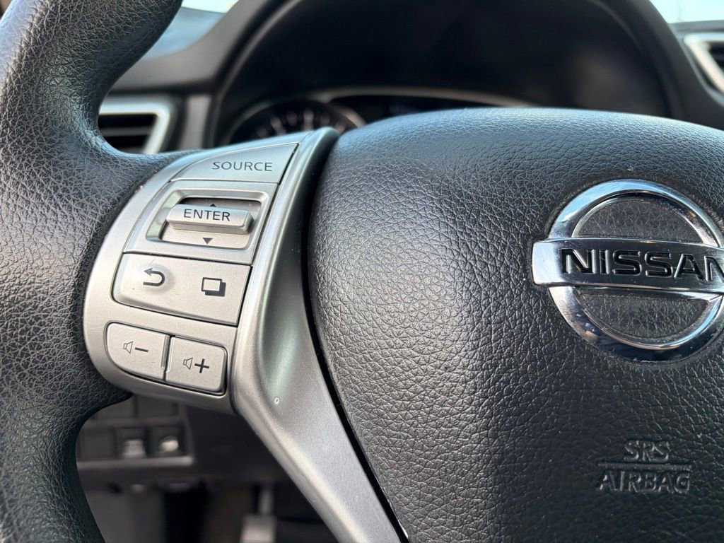 Used 2014 Nissan Rogue SV AWD/4WD image 28
