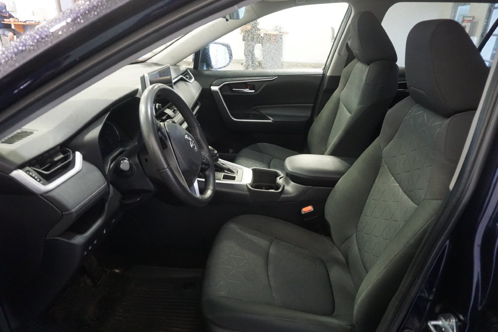 Used 2023 Toyota RAV4 XLE w/ Convenience Package AWD/4WD image 20