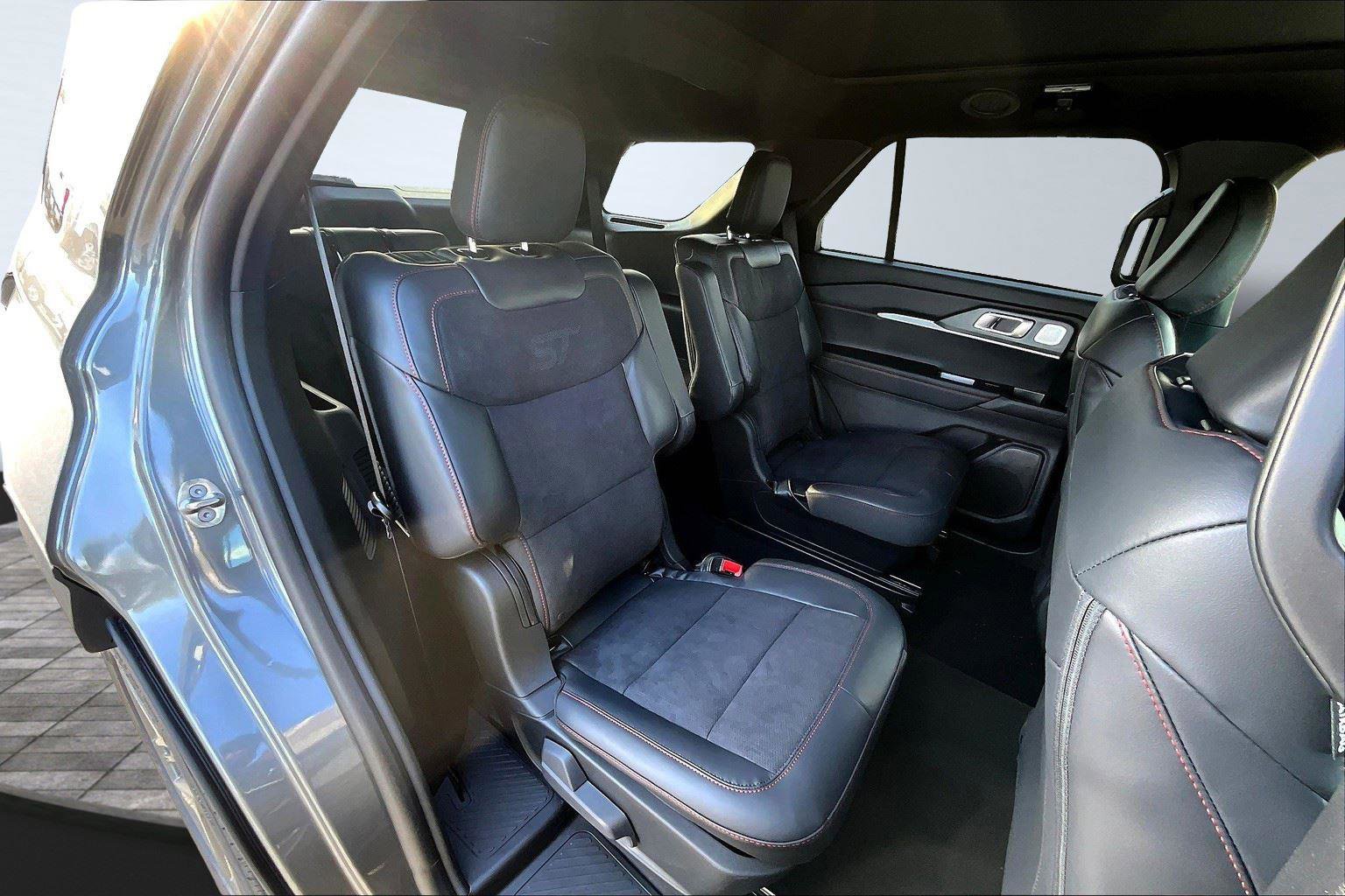New 2026 Ford Explorer ST image 19