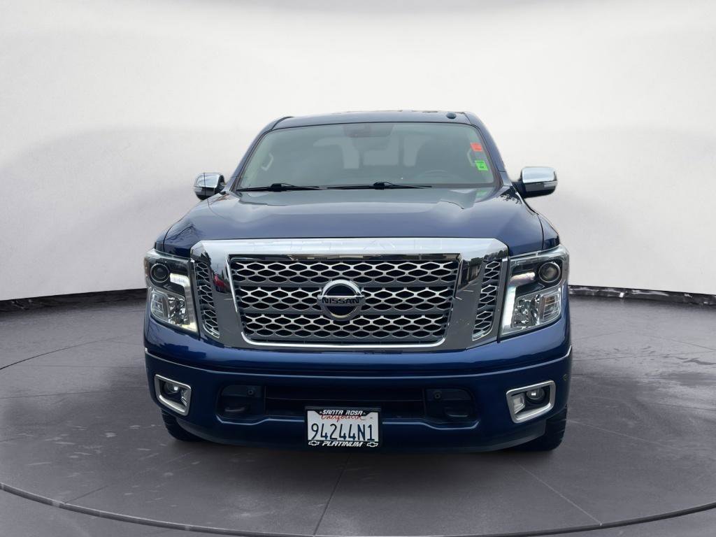 Used 2017 Nissan Titan SL image 2