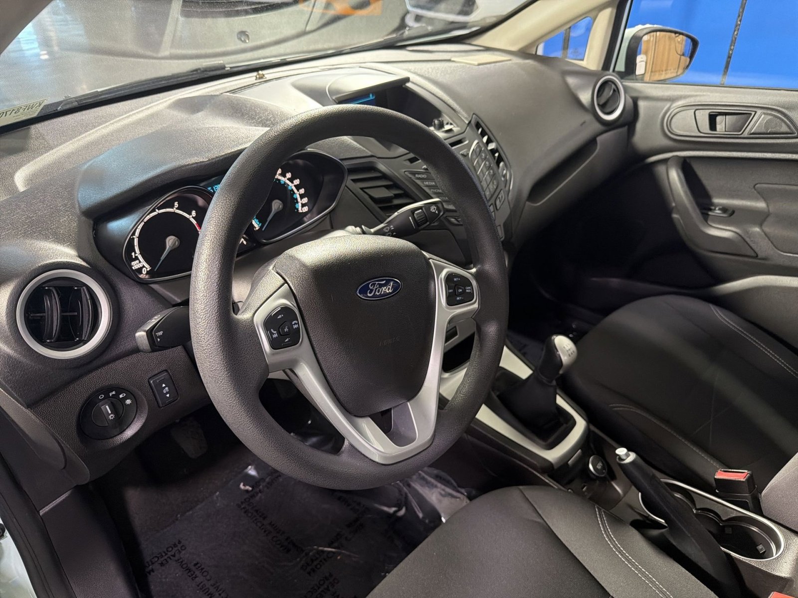 Used 2017 Ford Fiesta SE FWD image 19