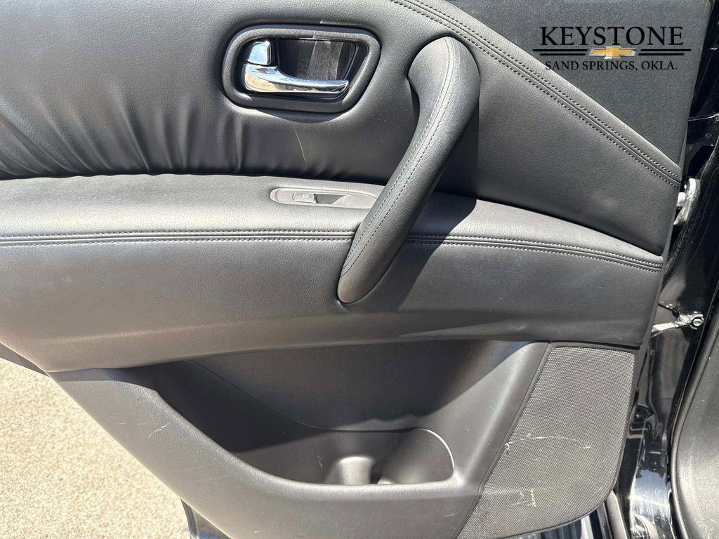 Used 2023 Nissan Armada SL w/ Midnight Edition Package image 9