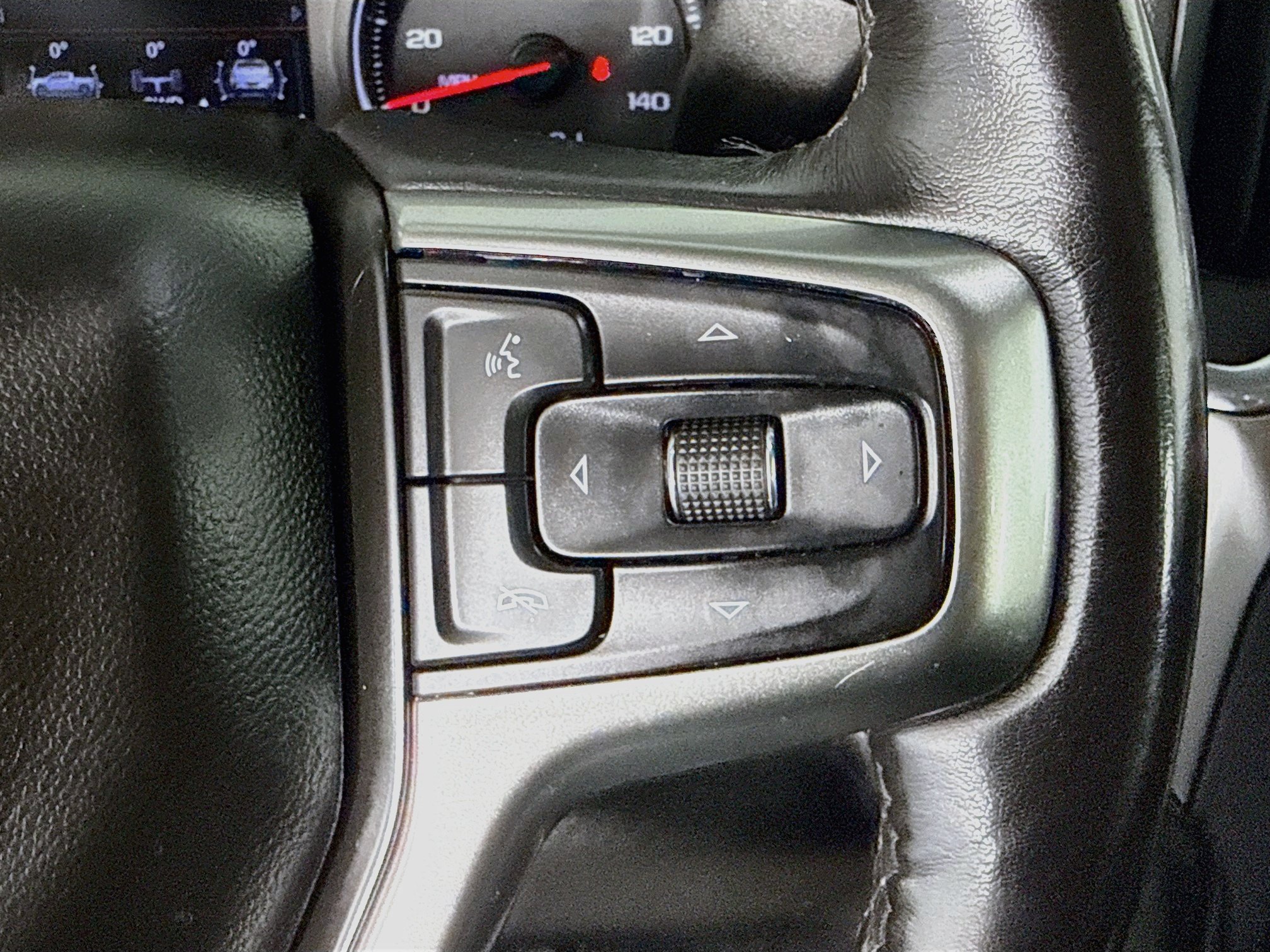 Used 2021 Chevrolet Silverado 1500 RST w/ Redline Edition AWD/4WD image 15