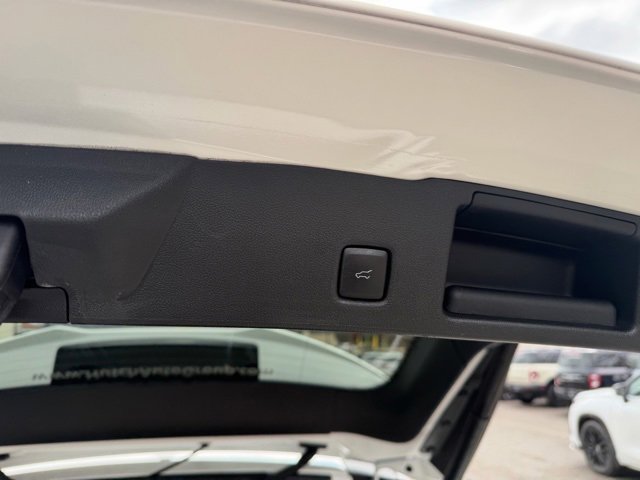 Used 2024 Ford Escape ST-Line w/ Tech Pack #1 image 16