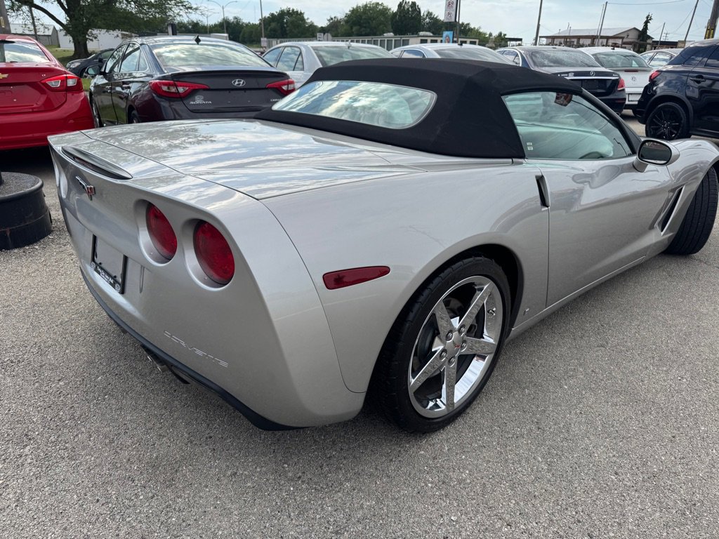 Used 2006 Chevrolet Corvette Convertible w/ Preferred Equipment Group RWD image 9
