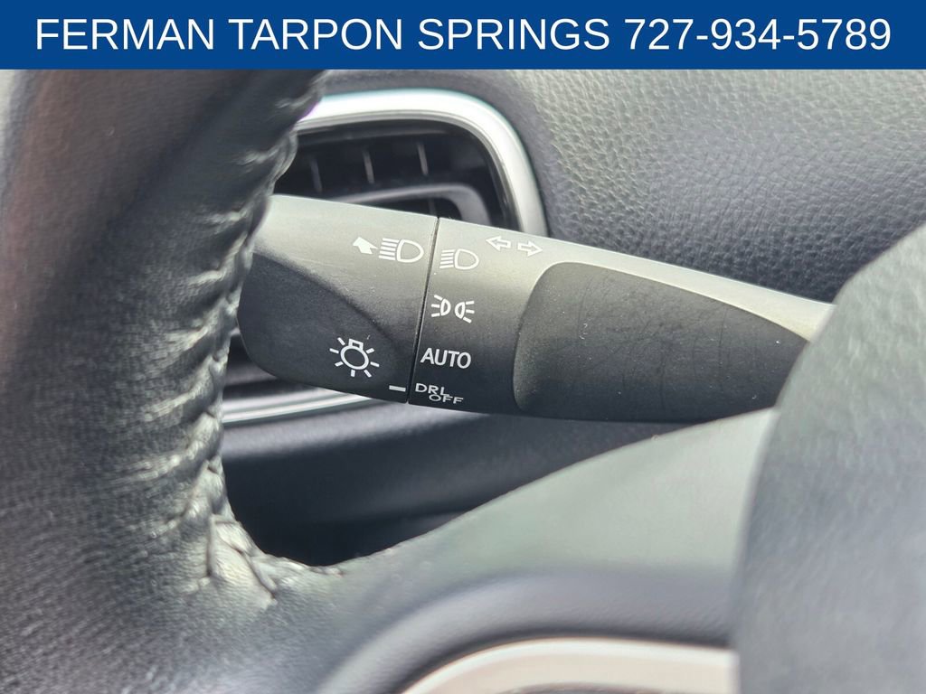 Used 2018 Toyota Prius Four Touring image 31