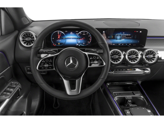 New 2023 Mercedes-Benz GLB 250 4MATIC w/ Premium Package image 7