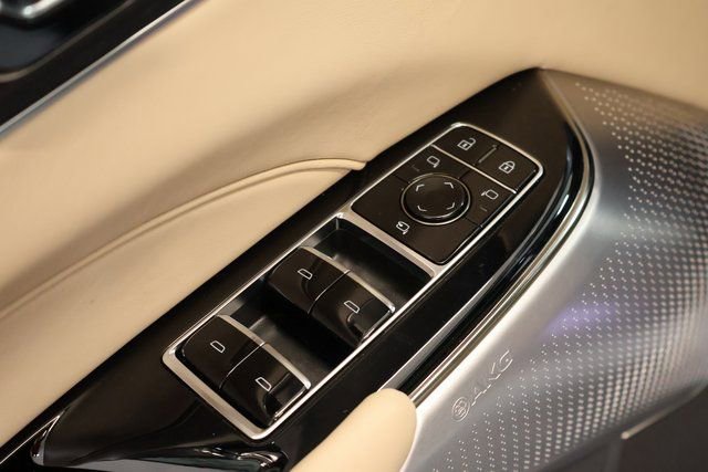 New 2026 Cadillac Lyriq V image 10