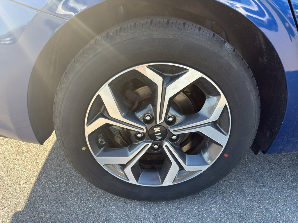 Used 2019 Kia Forte LXS image 14