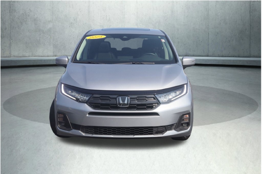 Used 2025 Honda Odyssey EX-L image 3