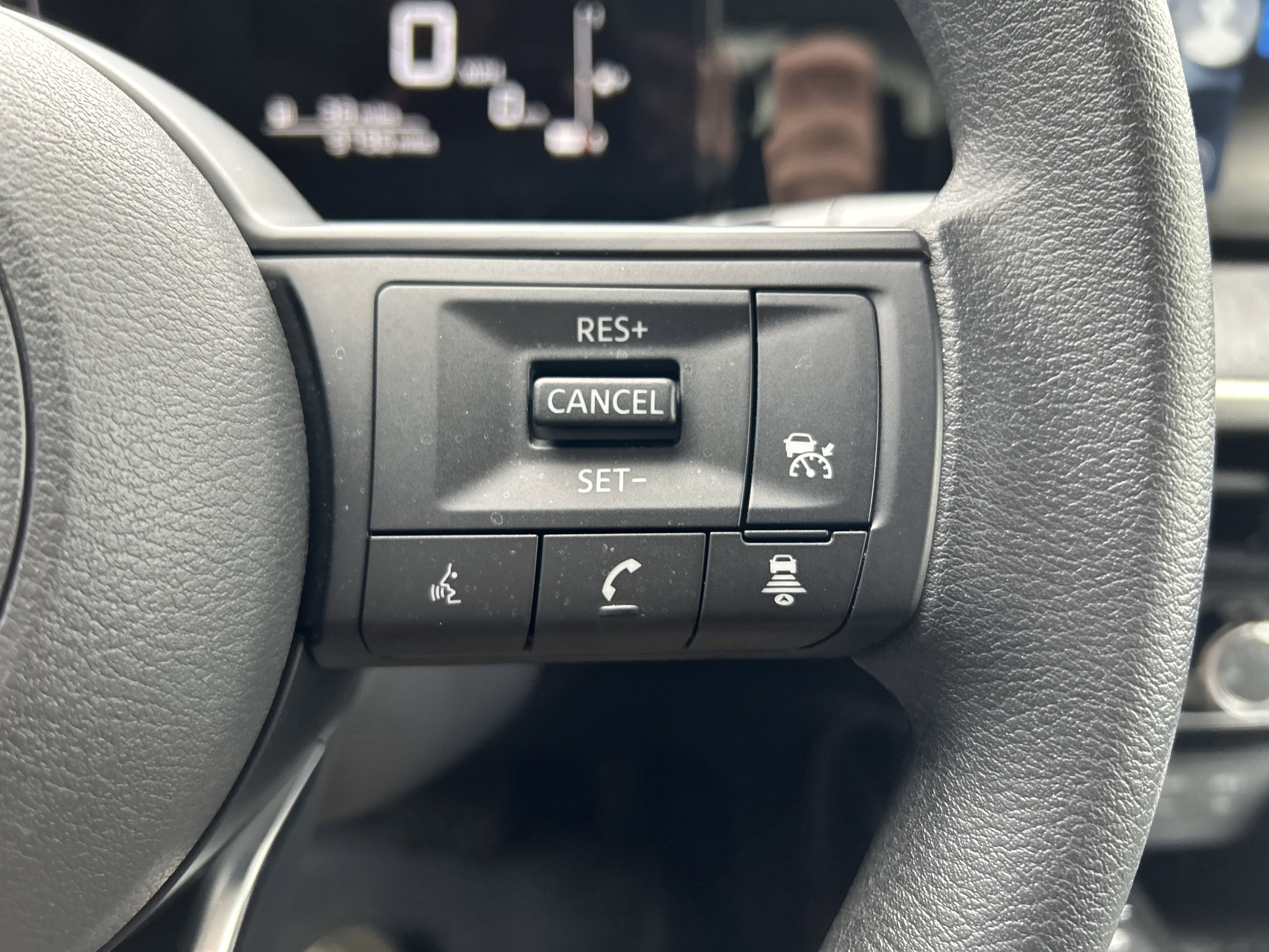 Used 2025 Nissan Kicks SV w/ Charging Package image 18