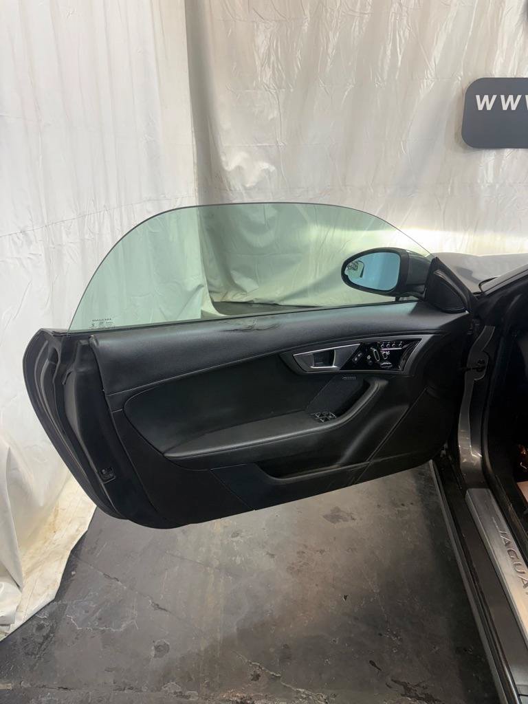 Used 2017 Jaguar F-TYPE Convertible RWD image 13