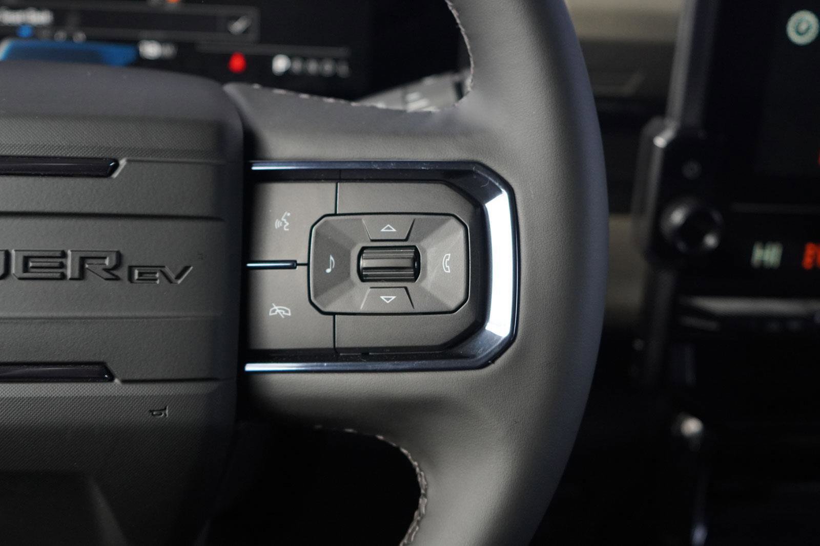 New 2026 GMC Hummer EV 4x4 Crew Cab image 18