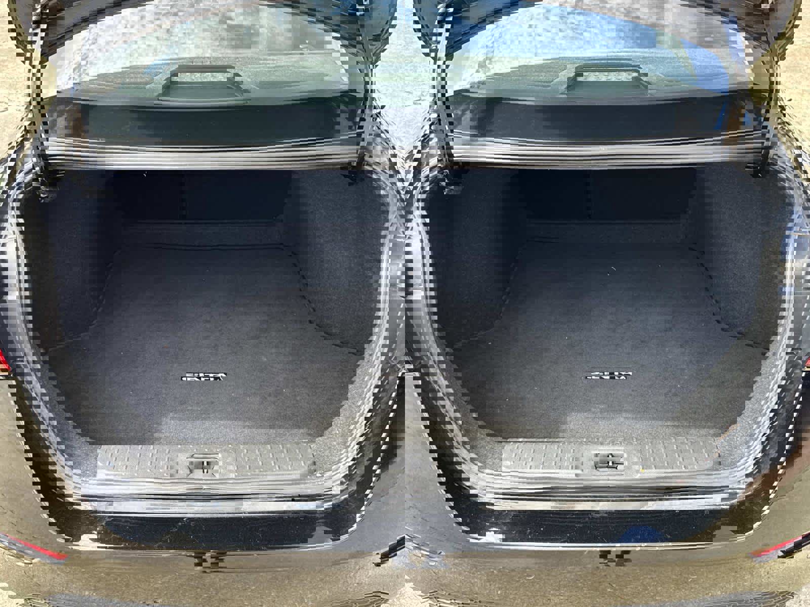 Used 2024 Nissan Sentra SV image 11