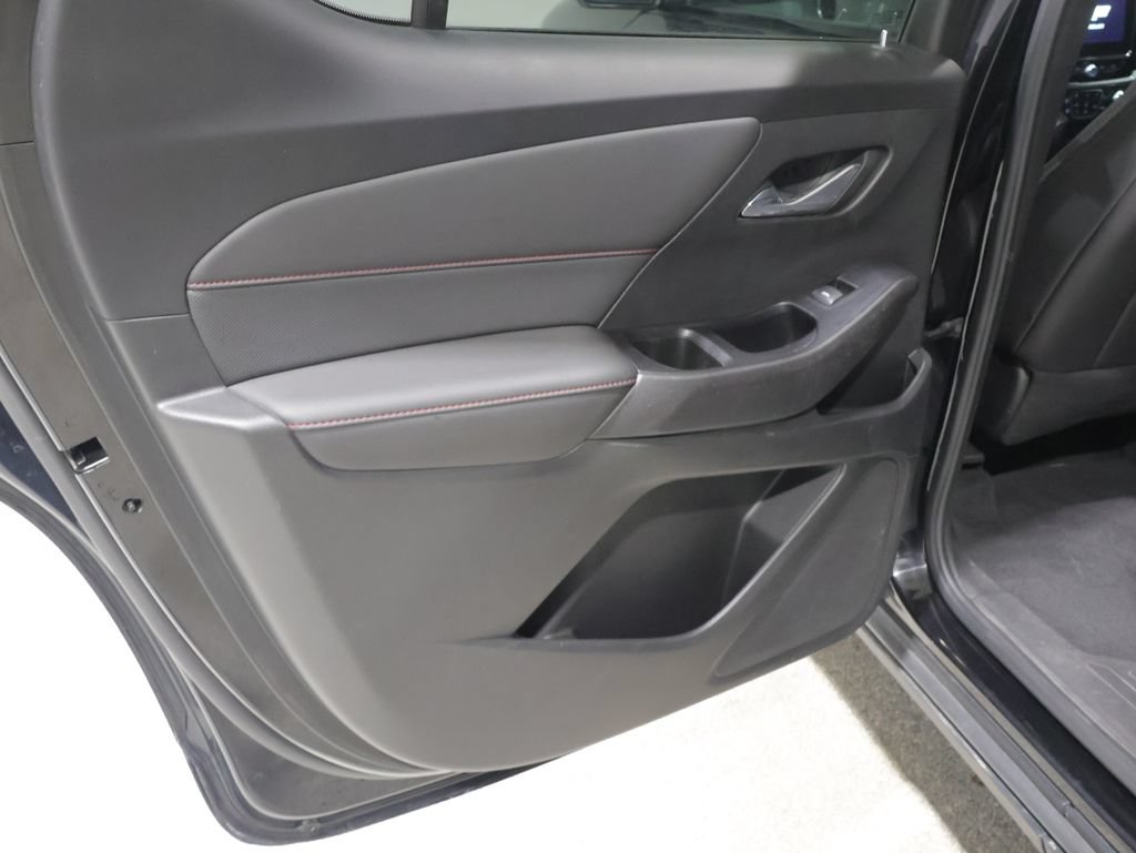Used 2023 Chevrolet Traverse RS w/ LPO, Floor Liner Package AWD/4WD image 18
