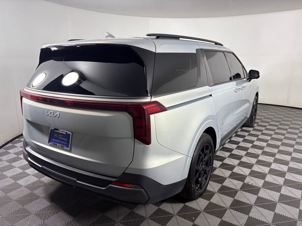 Used 2025 Kia Carnival SX image 7