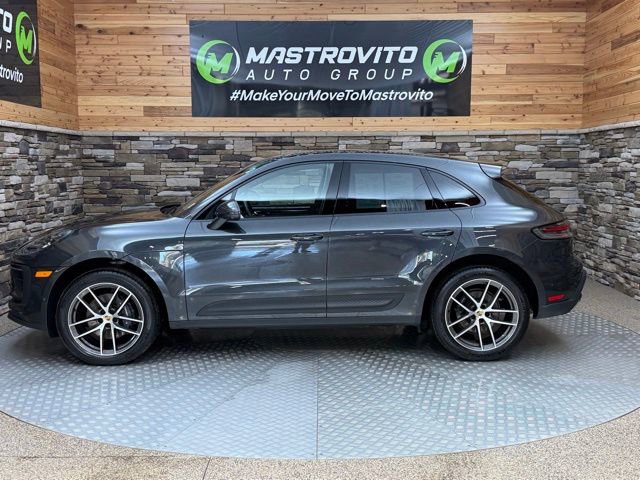 Used 2023 Porsche Macan AWD/4WD image 6