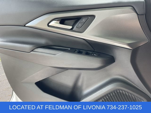 Certified 2025 Chevrolet Equinox EV LT FWD image 21