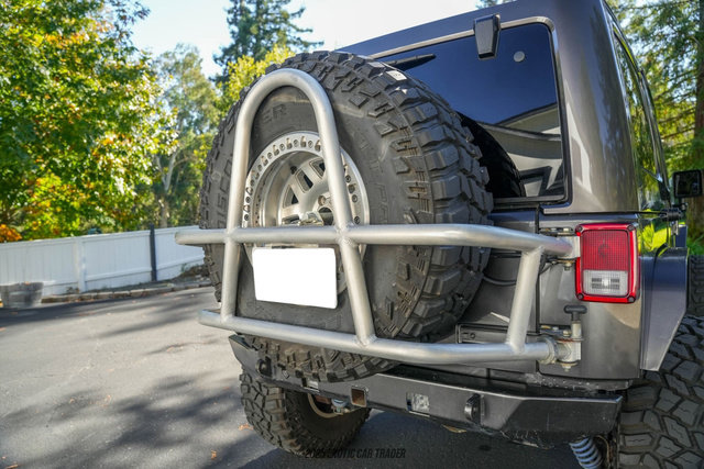 Used 2016 Jeep Wrangler Unlimited Rubicon w/ Connectivity Group image 62