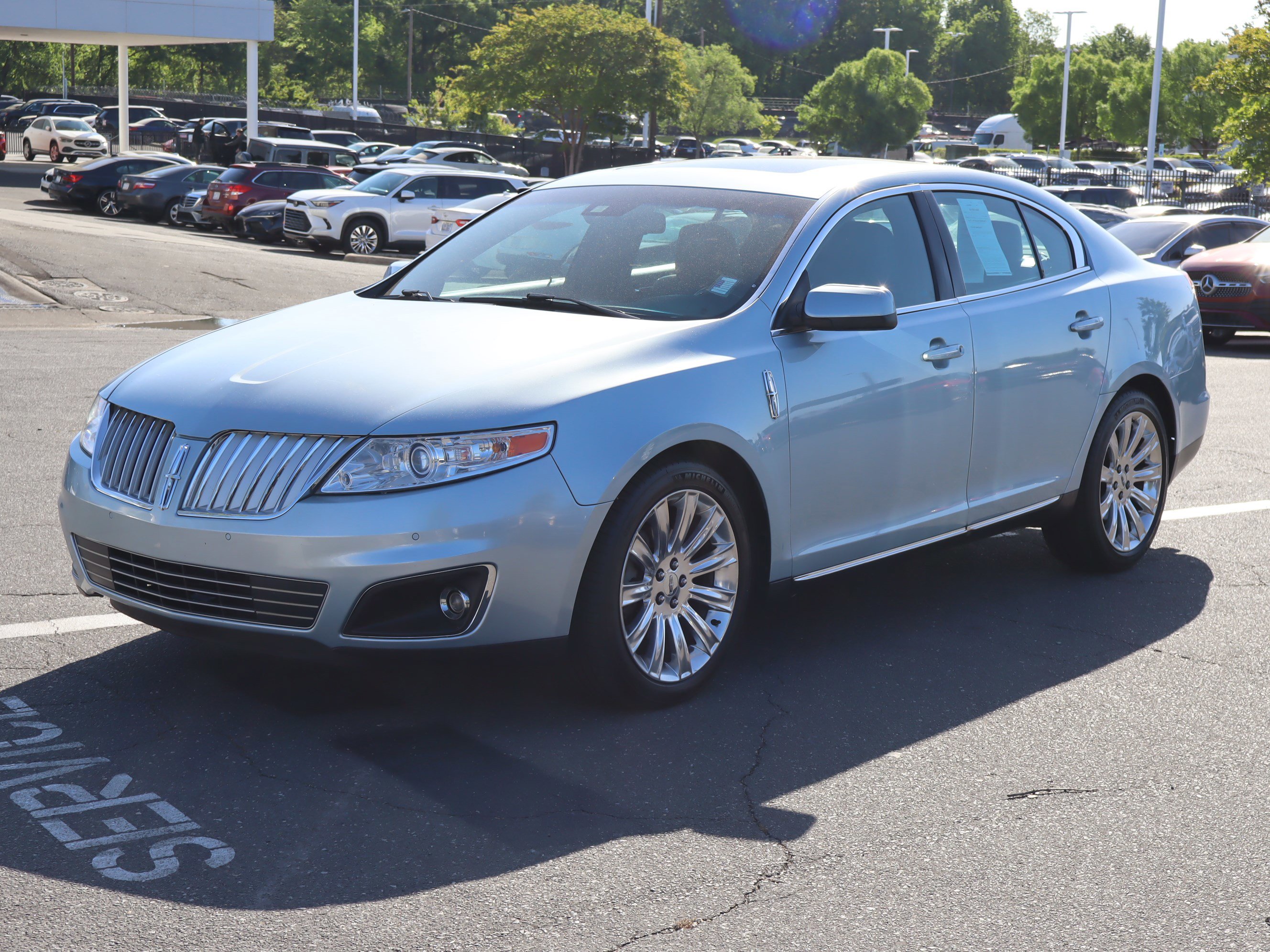 Used 2009 Lincoln MKS image 5