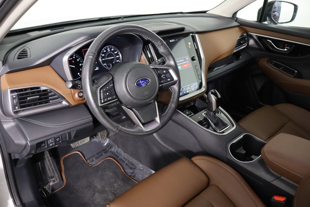 Used 2025 Subaru Outback Touring XT AWD/4WD image 27