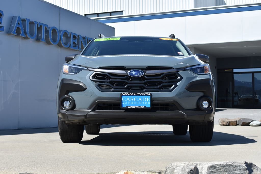 Used 2024 Subaru Crosstrek 2.0i Premium image 2