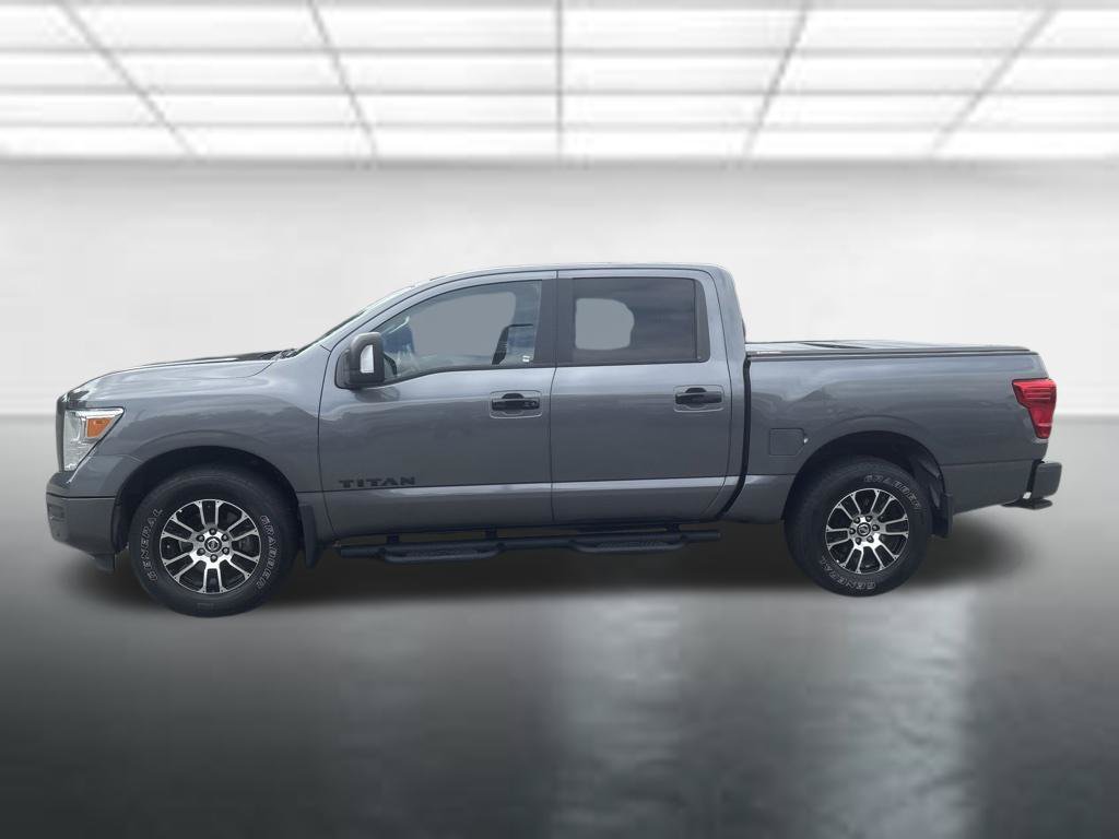 Used 2021 Nissan Titan SV w/ SV Convenience Package AWD/4WD image 2