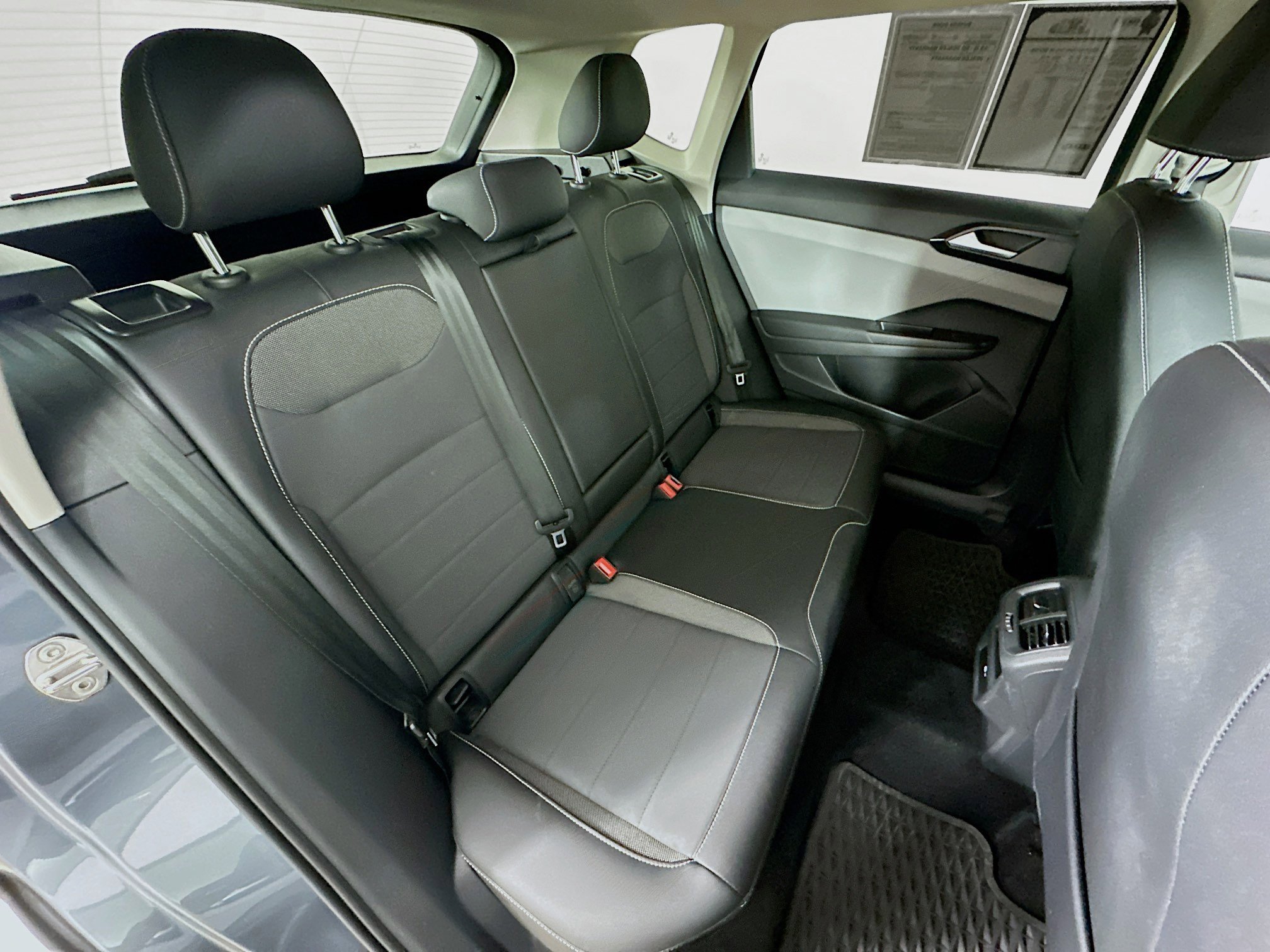 Used 2022 Volkswagen Taos SE w/ IQ.Drive SE Package image 34