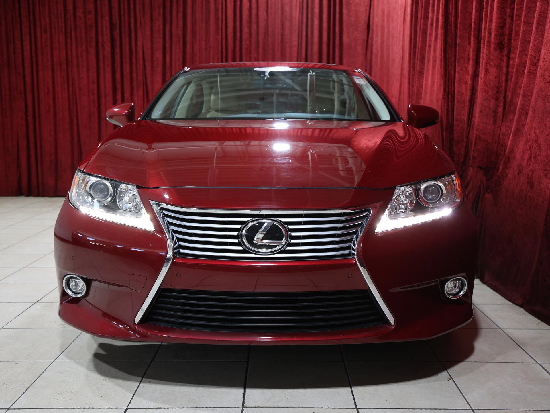 Used 2015 Lexus ES 350 w/ Luxury Package FWD image 9