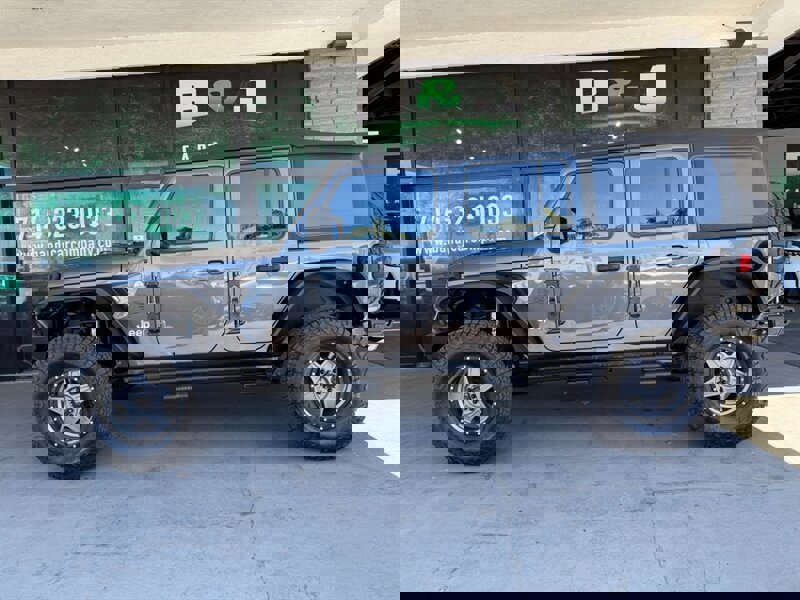 Used 2018 Jeep Wrangler Unlimited Sport S image 4