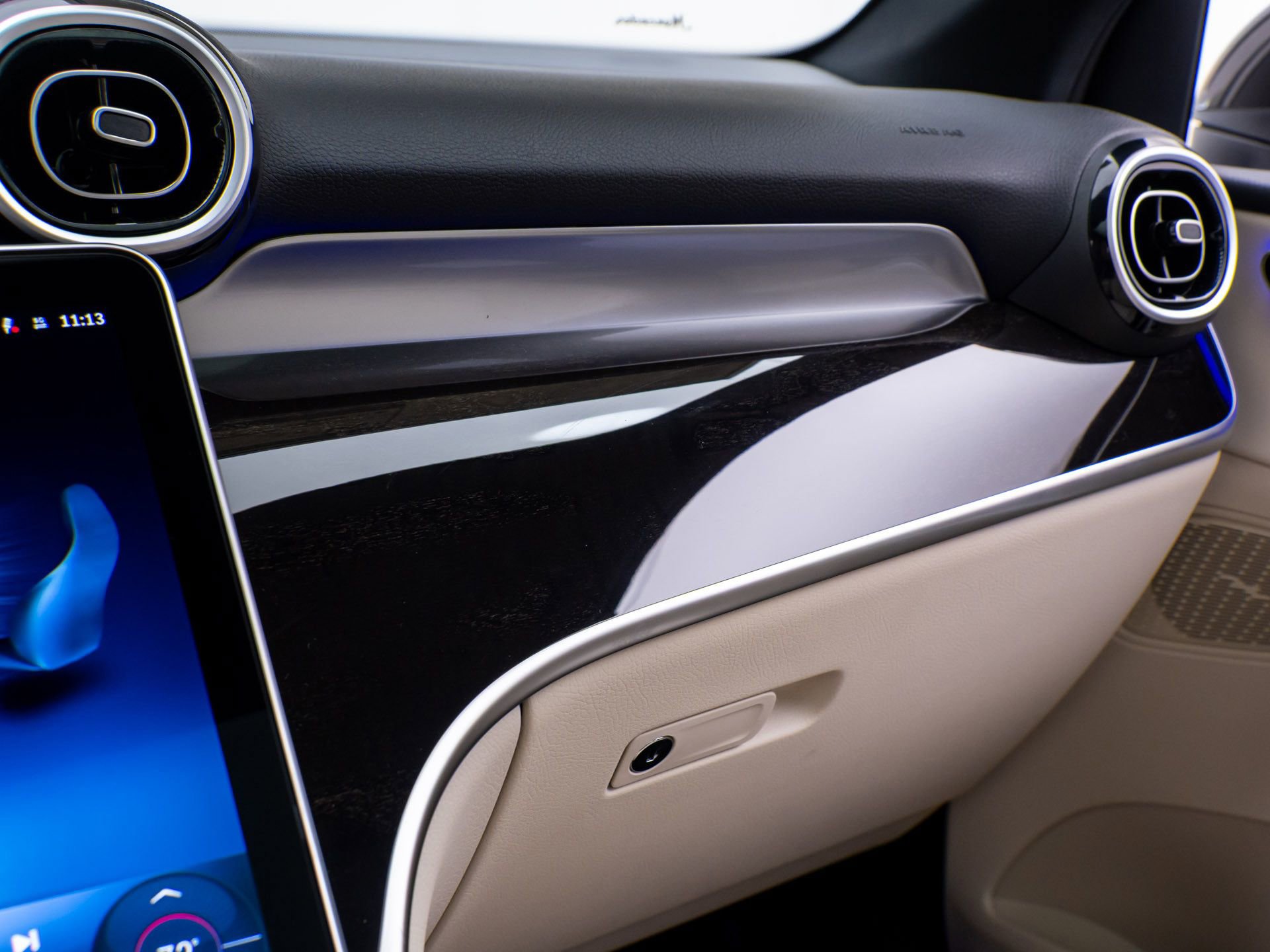 New 2026 Mercedes-Benz GLC 300 4MATIC image 30