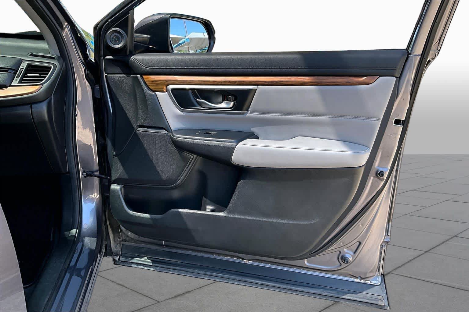 Certified 2017 Honda CR-V Touring image 23