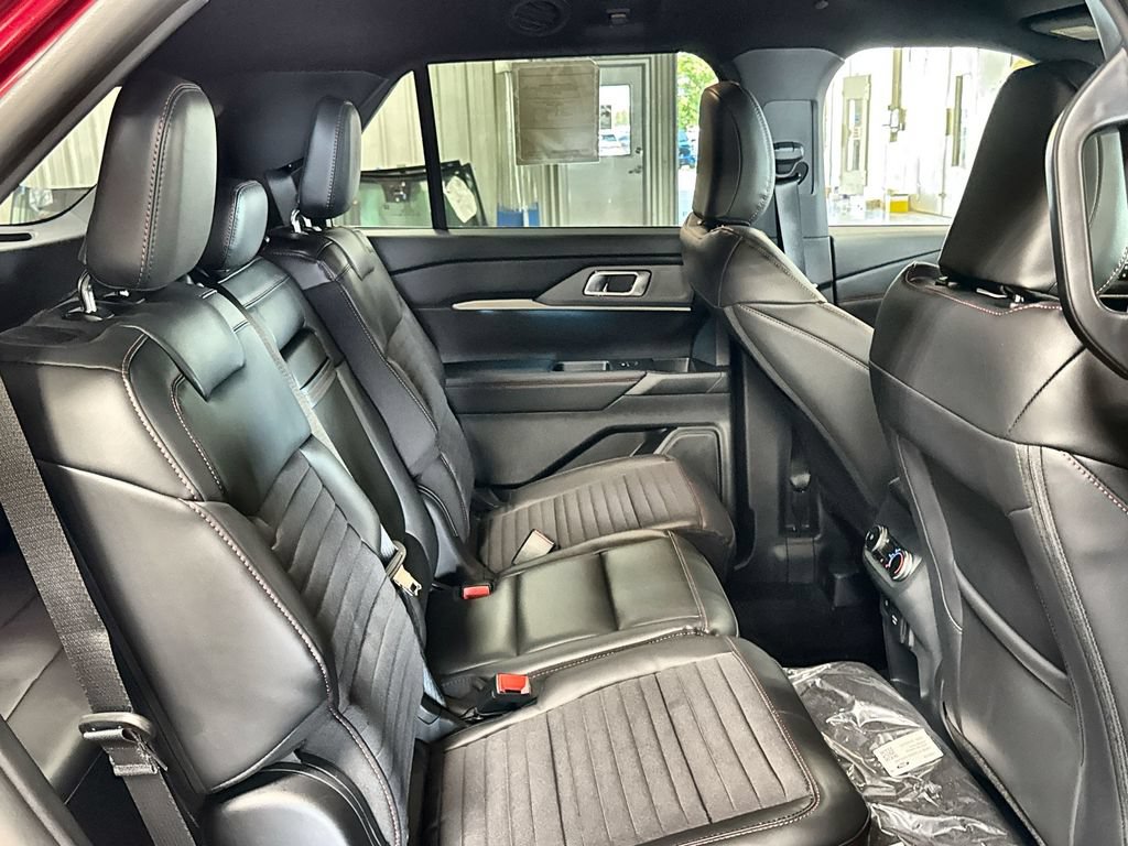 New 2026 Ford Explorer ST-Line w/ ST-Line Street Pack AWD/4WD image 31