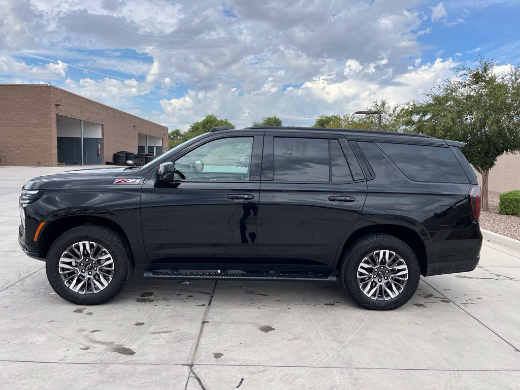 Used 2025 Chevrolet Tahoe Z71 AWD/4WD image 8