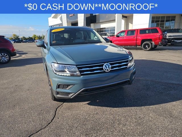 Used 2020 Volkswagen Tiguan SE w/ Panoramic Sunroof Package image 4