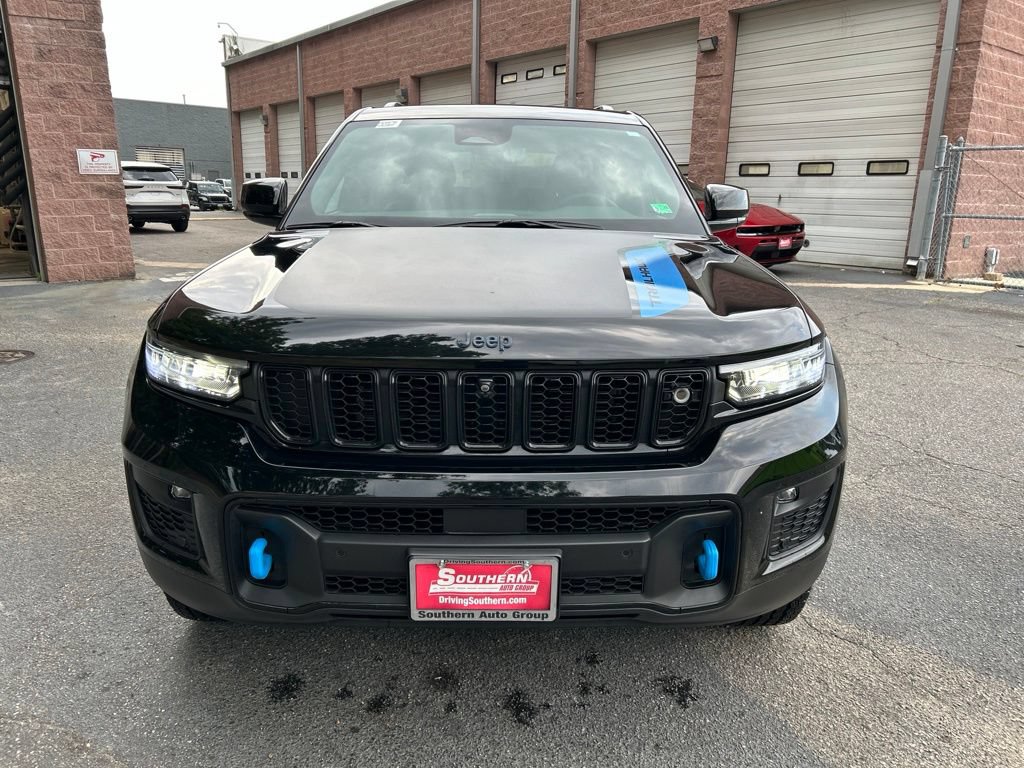 New 2024 Jeep Grand Cherokee Trailhawk w/ Advanced Protech Group II AWD/4WD image 9