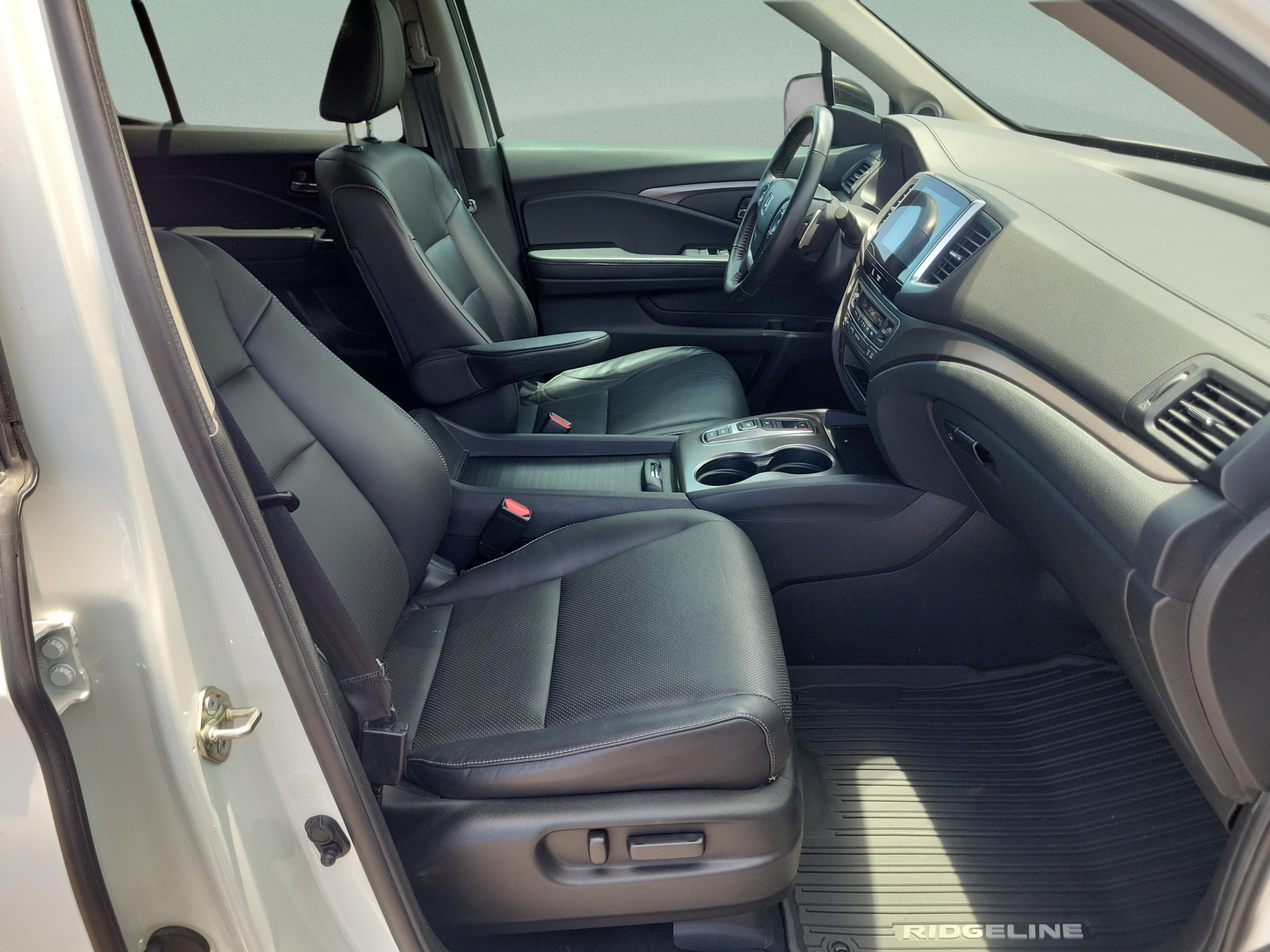 Used 2020 Honda Ridgeline RTL image 17