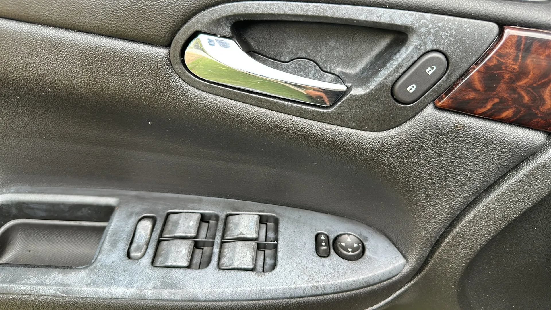 Used 2012 Chevrolet Impala LT FWD image 40