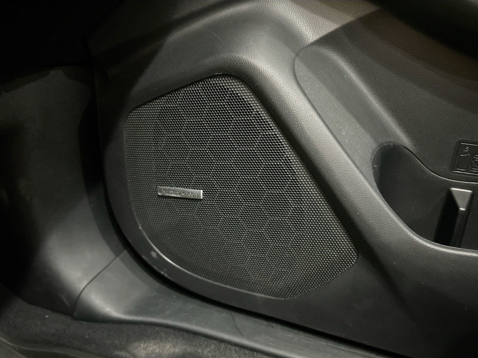 Used 2021 Subaru Ascent Limited w/ Technology Package image 19