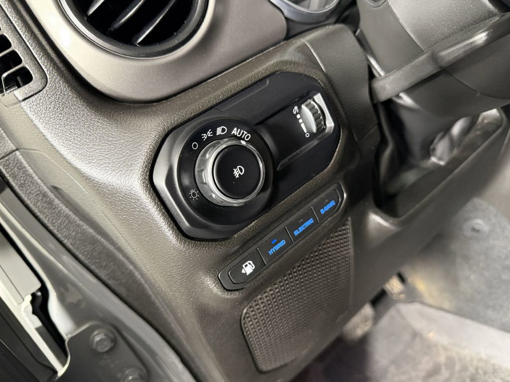Used 2023 Jeep Wrangler Unlimited AWD/4WD image 22