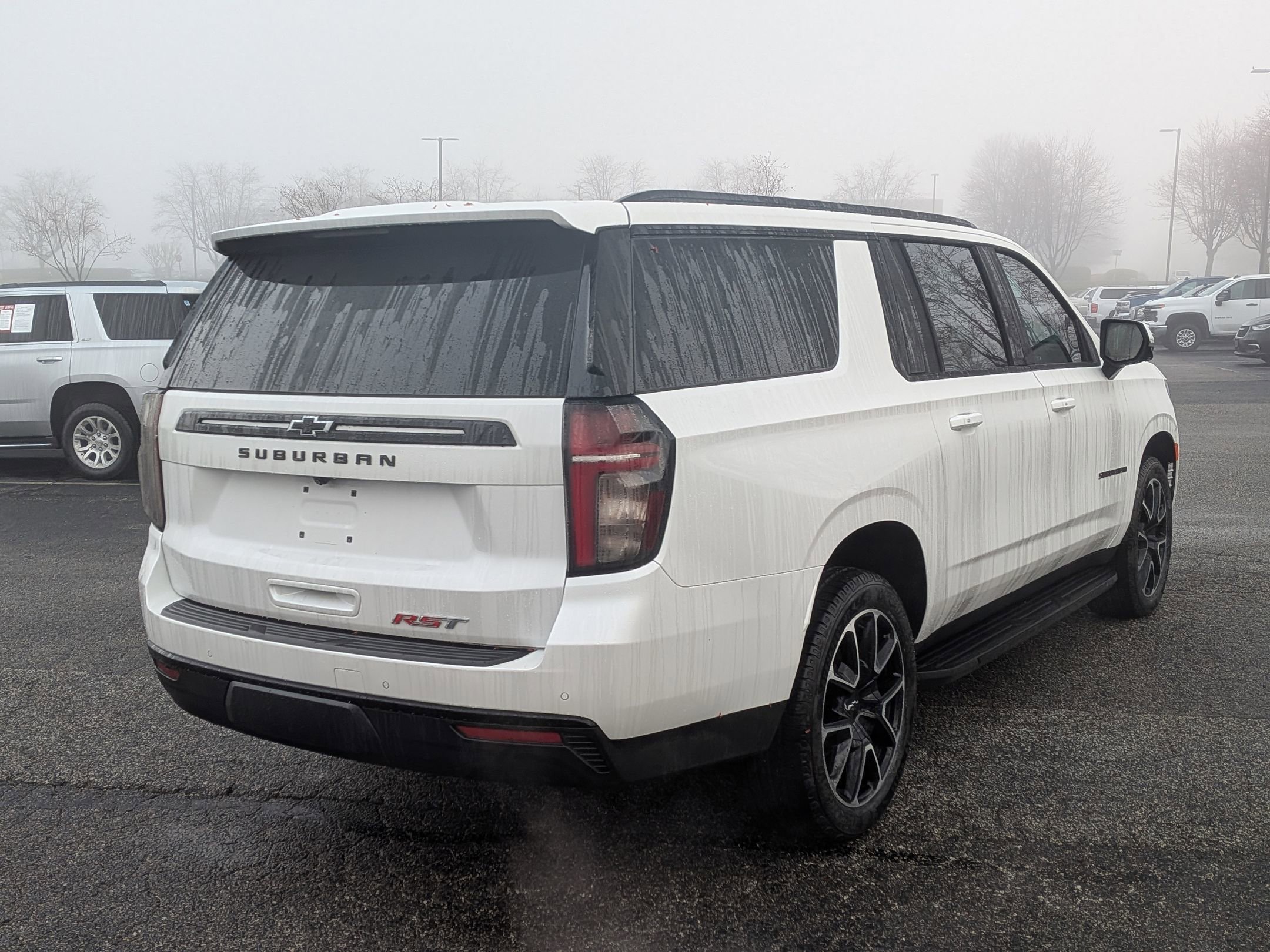 Certified 2023 Chevrolet Suburban RST w/ Luxury Package image 9