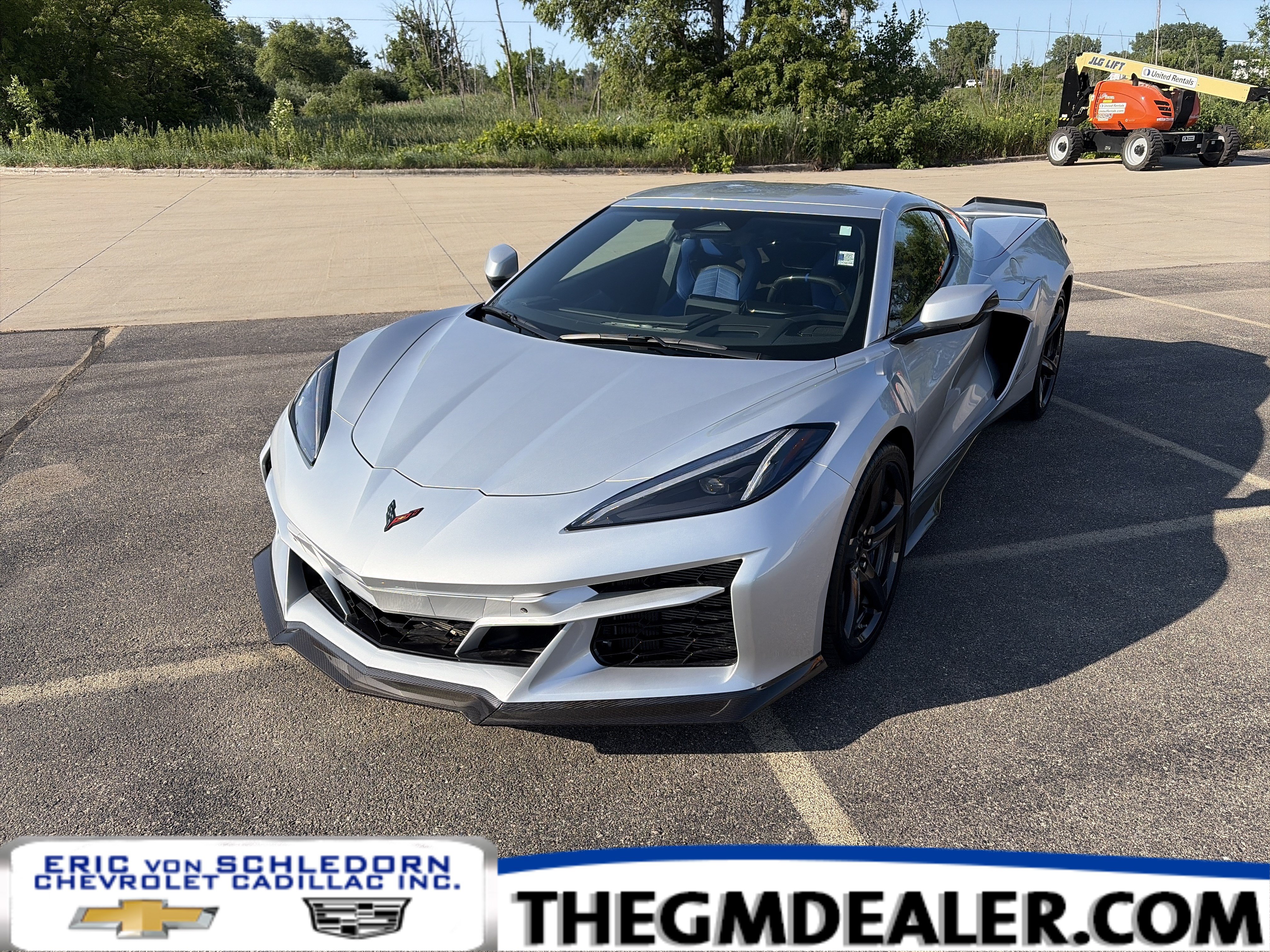 Used 2026 Chevrolet Corvette E-Ray AWD/4WD image 1