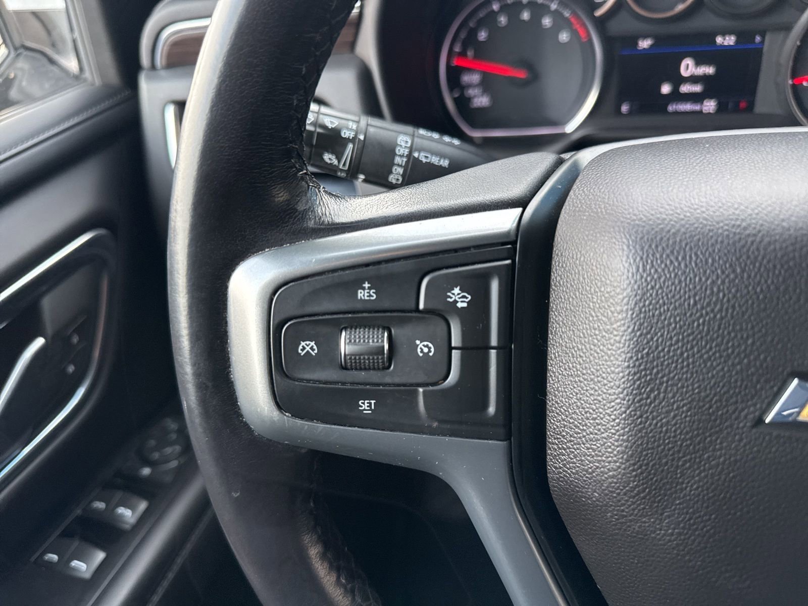 Used 2023 Chevrolet Suburban LS image 33