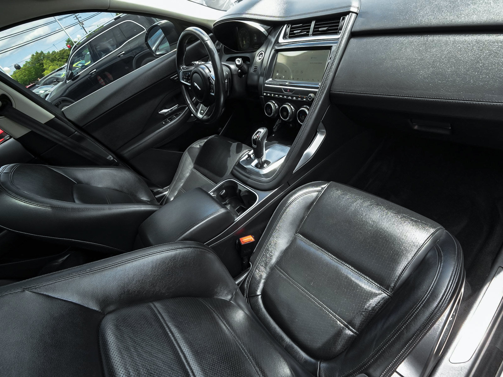 Used 2020 Jaguar E-PACE SE AWD/4WD image 42