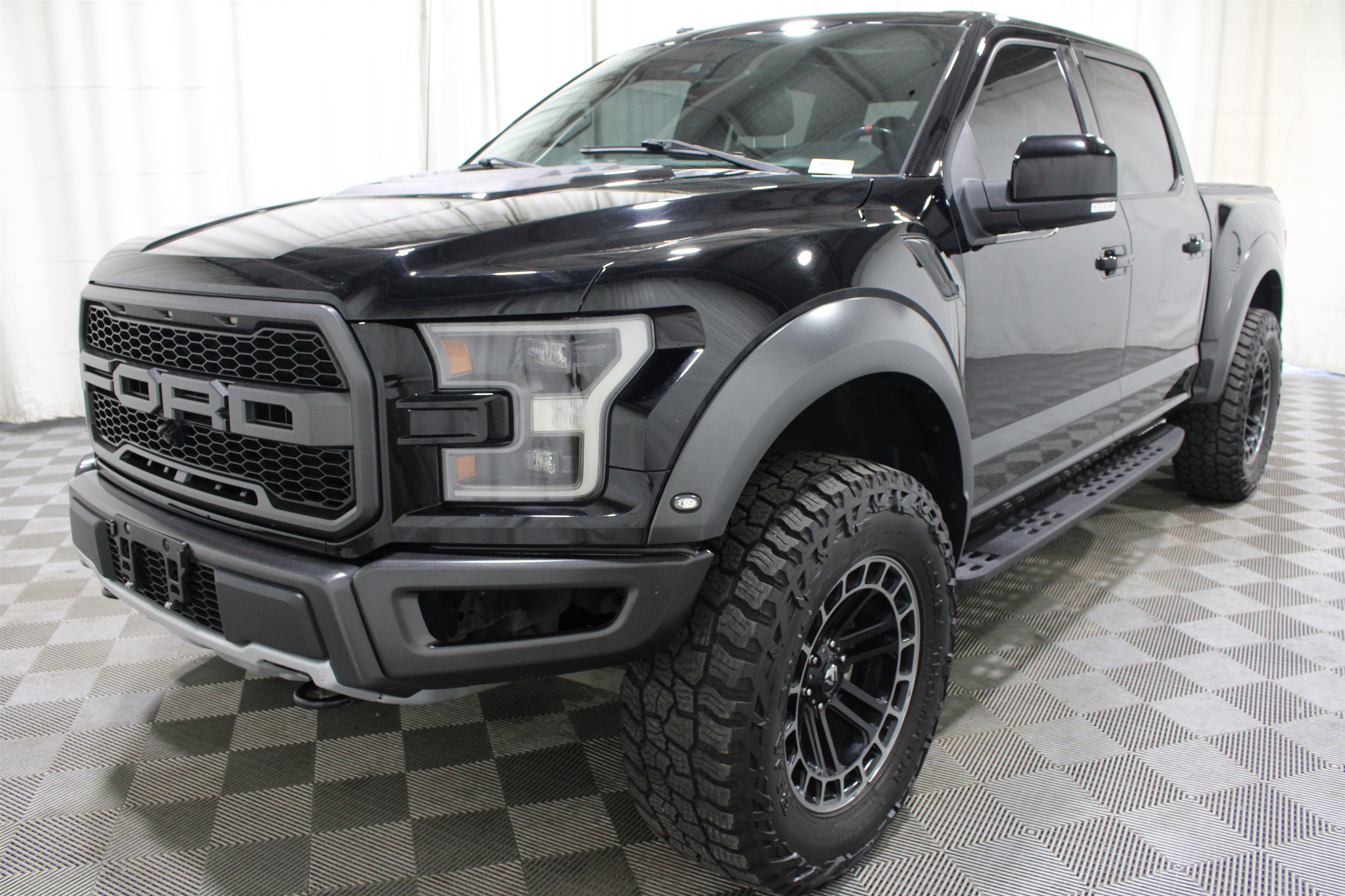 Used 2018 Ford F150 Raptor w/ Equipment Group 802A Luxury image 36