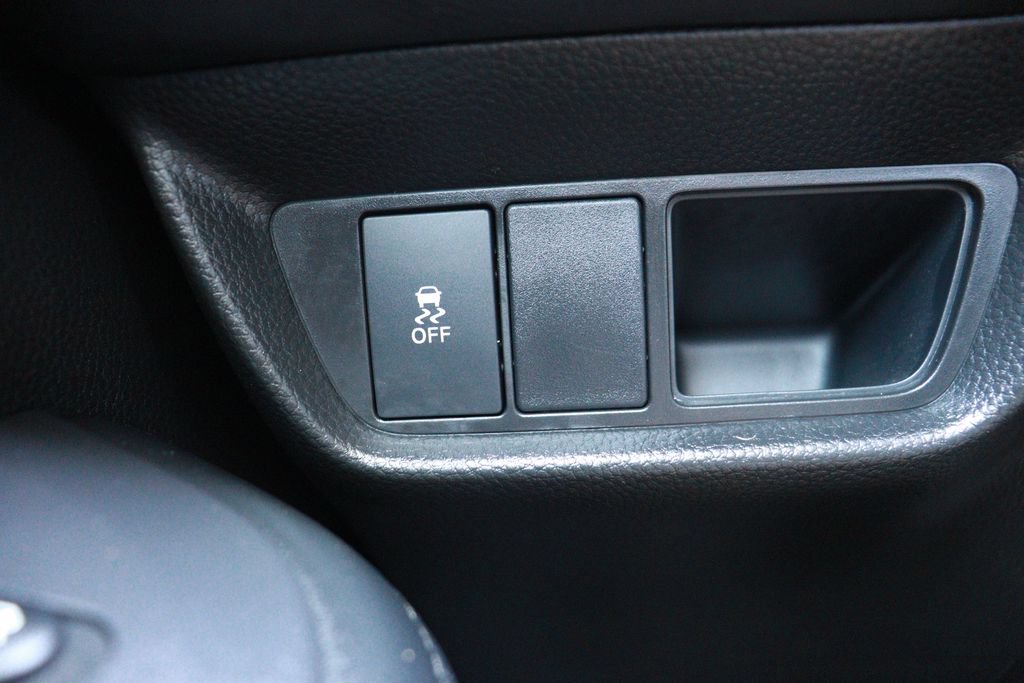 Certified 2026 Honda HR-V LX image 24