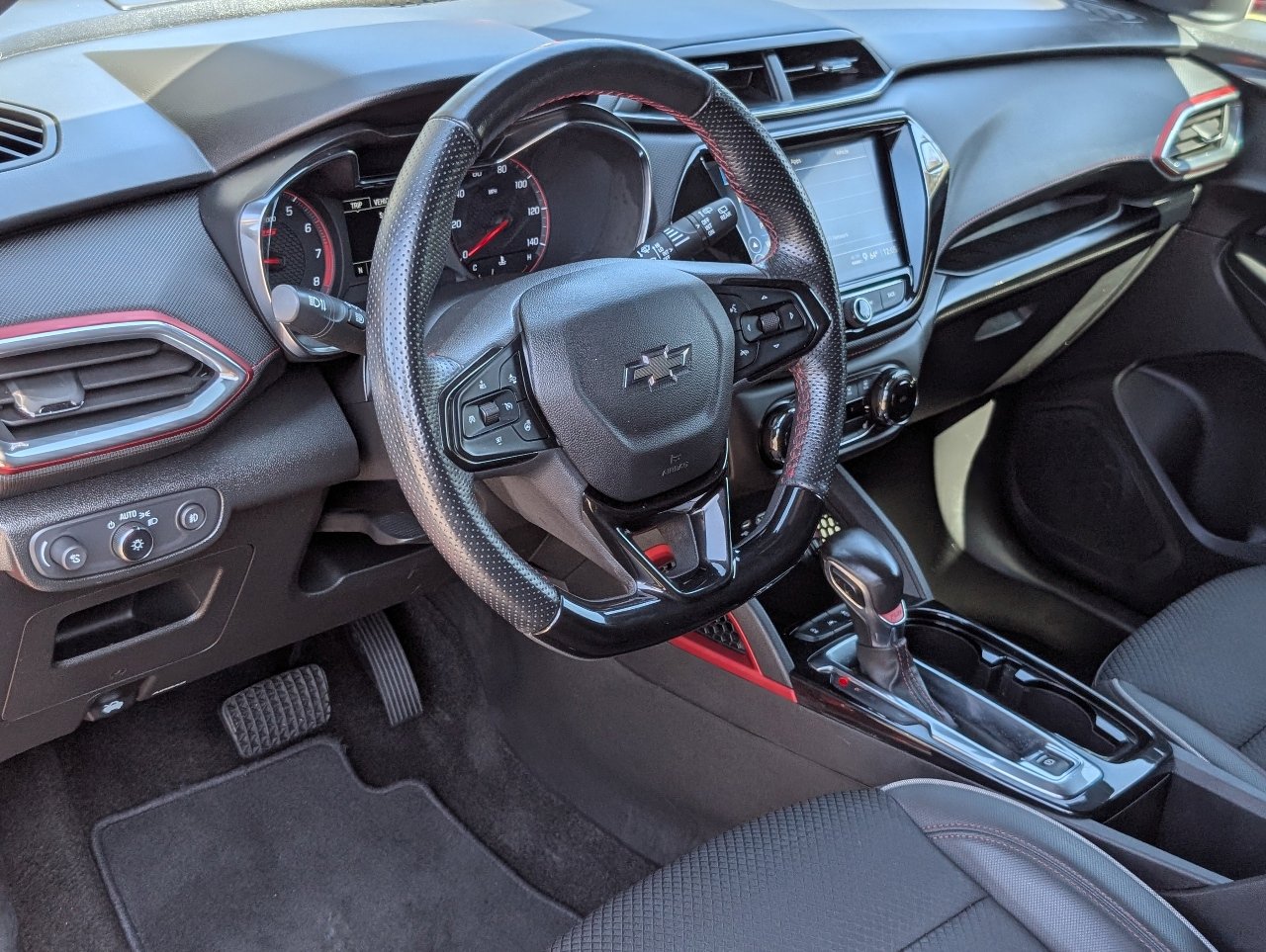 Used 2023 Chevrolet TrailBlazer RS w/ Convenience Package image 14